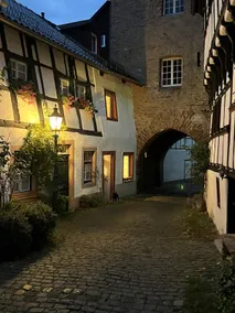 Am Hirtenturm, anno 1397, auf der Quelle der Ahr - Image 5