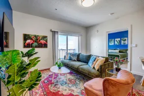 Tropical Vibe 2bd 2ba w/ Hot Tub, Gym, & Clubhouse - Image 2