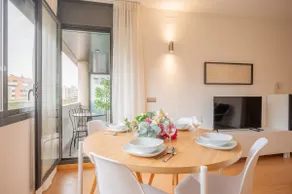 Apartment in Central Barcelona and beach with pool - Image 3