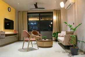 Spacious 2-BR Sleeps 6 - Image 4