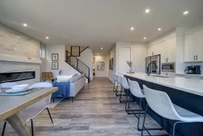 Beautiful Home; 4 BR 3 BA, AC, Desk - Image 2