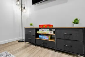 Lux Private Suite•9 mins to Airport•Fully Stocked! - Image 4