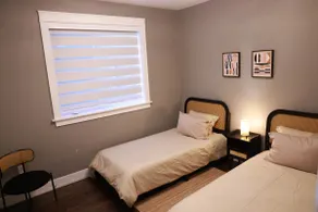 Spacious Family-Friendly House - Image 5