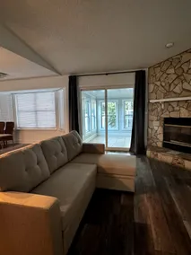 Central Getaway: Stylish, Cozy, and Full of Light - Image 5