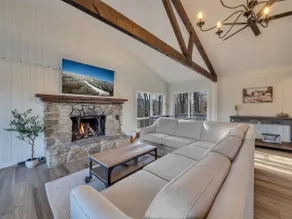 Ranch Style Mountain Getaway - Image 3