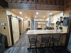 Hunters Lodge - Image 3