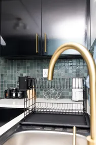 Stylish and Modern Oasis - Image 4