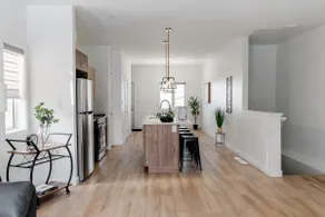 Cozy Stay Near Airport|Bright, Clean and Peaceful! - Image 3
