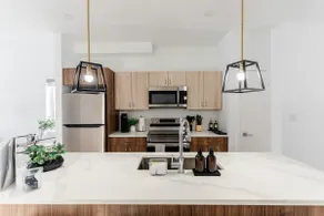 Cozy Stay Near Airport|Bright, Clean and Peaceful! - Image 4