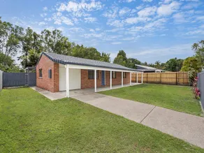 Cozy Getaway, Fenced Yard, Near Beaches & Highway - Image 5