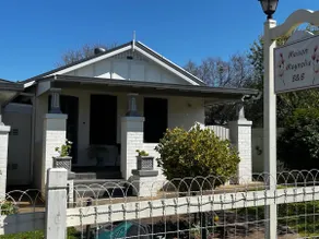 Maison Magnolia B&B-Serviced apartment Parkes NSW - Image 2