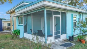 WestBay Villa B - 1bed/1bath - Image 5