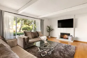 Adorable 4 bedroom home with Pool & more - Image 5
