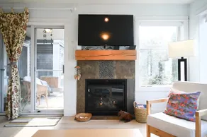 Waterfront Condo in Nanoose, Canada - Image 3