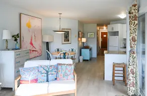 Waterfront Condo in Nanoose, Canada - Image 5