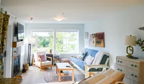 Waterfront Condo in Nanoose, Canada - Image 2
