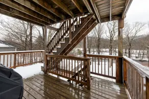 Baker River Town House - Image 4