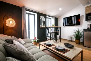 L'Industrielle - 2 min from Arago, Air-conditioned, Smart TV - Image 3