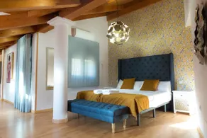 San Pedro Regalado Apartments, Apartment with. - Image 3
