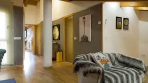 San Pedro Regalado Apartments, Apartment with. - Image 2