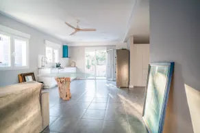 Charming New Beachside House up to 8 Beds! - Image 3