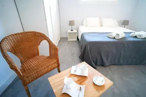Charming New Beachside House up to 8 Beds! - Image 4
