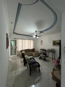 Cozy house in the center 3 bedrooms 2 bathrooms - Image 4
