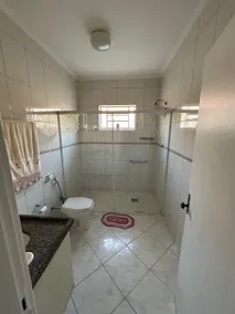 Cozy house in the center 3 bedrooms 2 bathrooms - Image 5