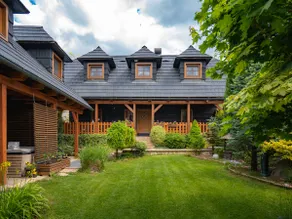 Anna Wooden House - Image 3