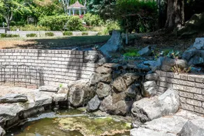 The Lemon Drop Lair - PetFriendly SpaciousBackyard - Image 4