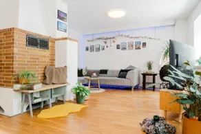 Townhouse in historic area with minster view - Image 3