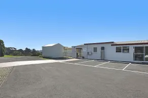 Logans Beach Apartments - Elements - Image 5