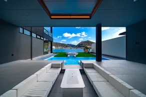 [Private hot spring/BBQ/sauna/pool/jacuzzi] Oyster, private villa, cruises ok, parking available, sleeps 12 - Image 2