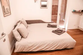 Dora-Comfort free Wifi & parking - Image 3