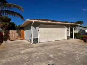 Cozy Spacious Home Pool & Full Tiki Bar - Image 4