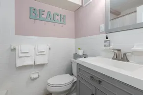 Ashore Beach Retreat-1BR 1BA with pool, C/A & heat - Image 5