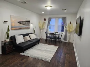 Spacious 2br Apt| 3 Beds | 15 Min To Nyc - Image 2