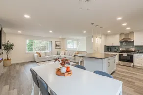 Beautifully fully remodeled Fairwood Home - Image 2