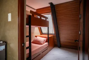 A Skylight Cabin - Image 4