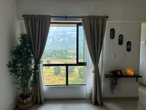 Charming 1BHK - Stunning Mountain Views - Image 5