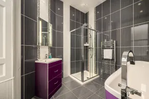 Charming Guesthouse Stay - Image 2