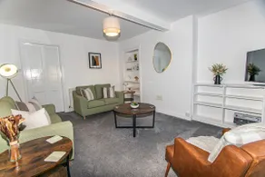 Beach House - Image 3