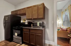 Spacious and cozy home 1 min walk to Kodak Ctr 2bd - Image 5