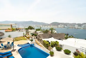CASA ARCADIA, Brisas Guitarron - Image 5