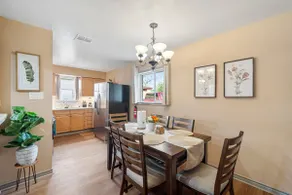 Charming-Near Hobby Airport, King Bed - Image 3