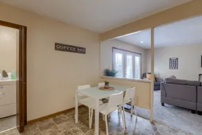 Aviator 2BR Lounge Close to Airport & Global Match - Image 4