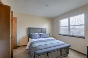Aviator 2BR Lounge Close to Airport & Global Match - Image 3