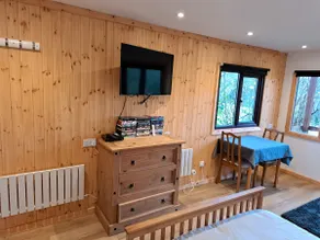 The Lodge - Image 4