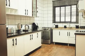 Spacious and Comfortable Triplex in Curitiba - Image 5
