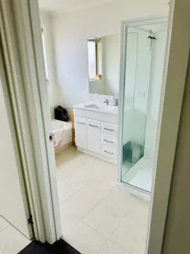 Blackmans Bay Villa - Image 4